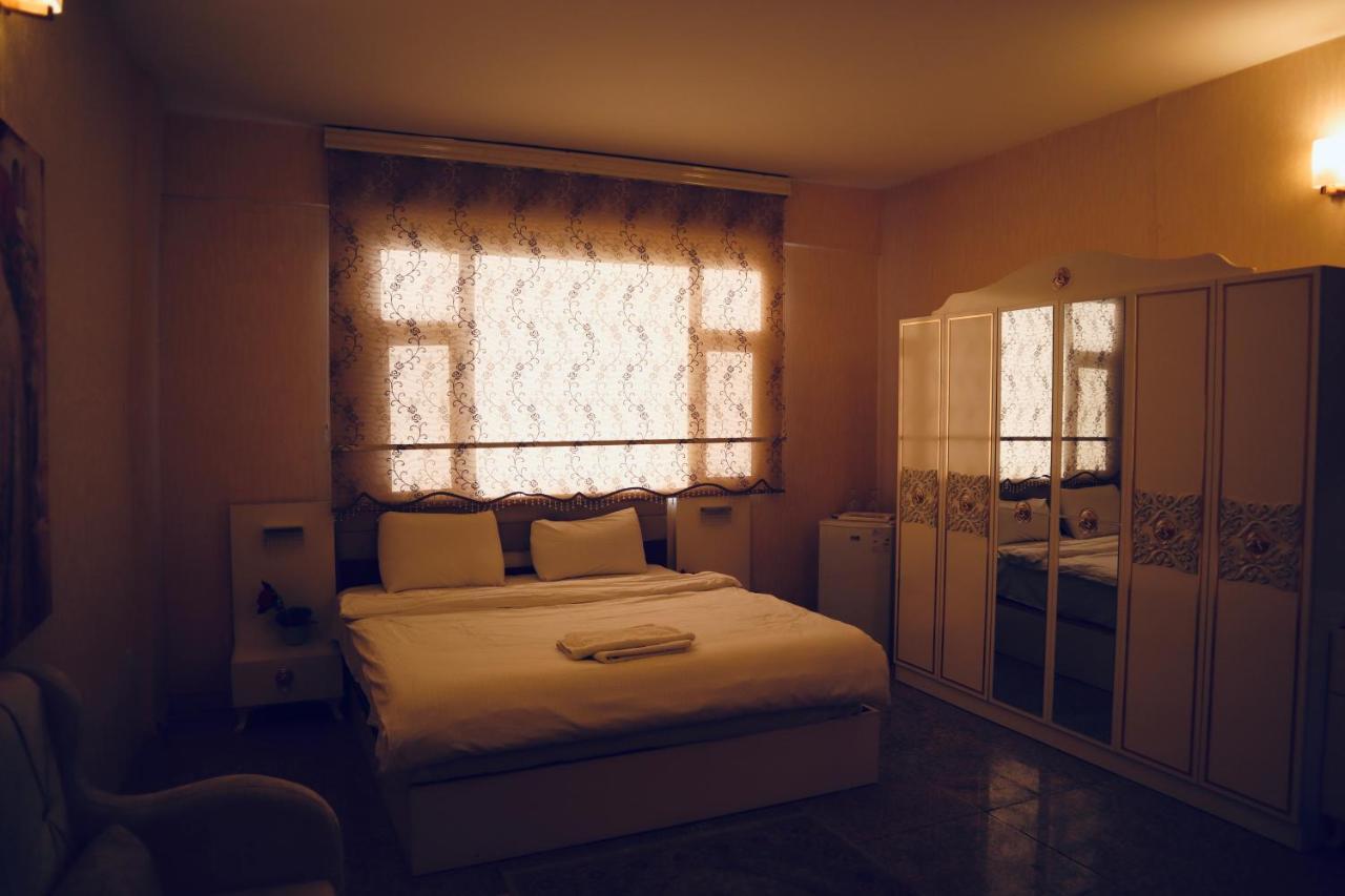 Italian House Hotel Baghdād Esterno foto