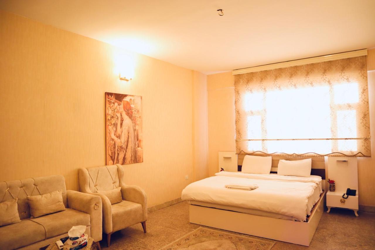 Italian House Hotel Baghdād Esterno foto