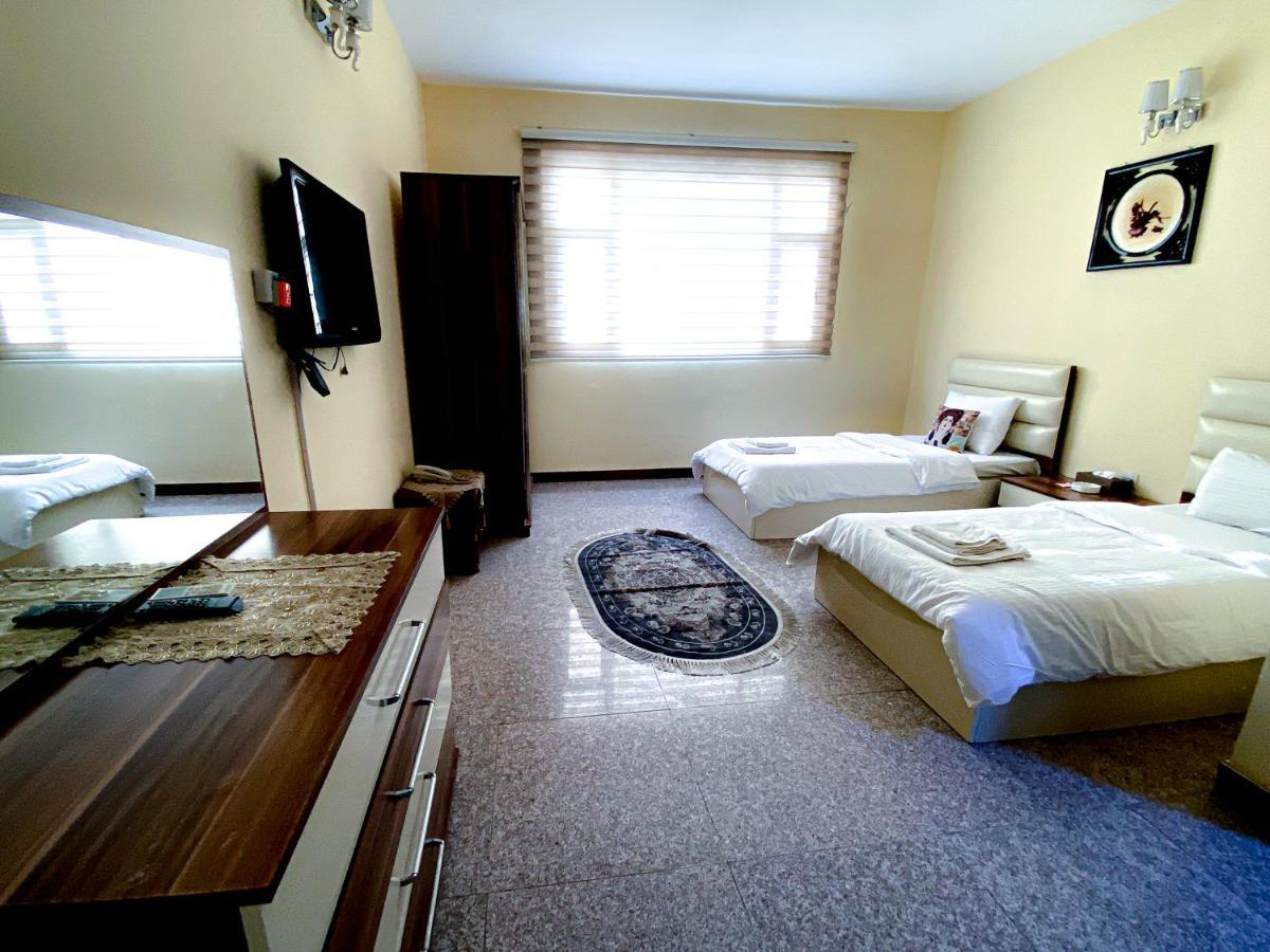 Italian House Hotel Baghdād Esterno foto
